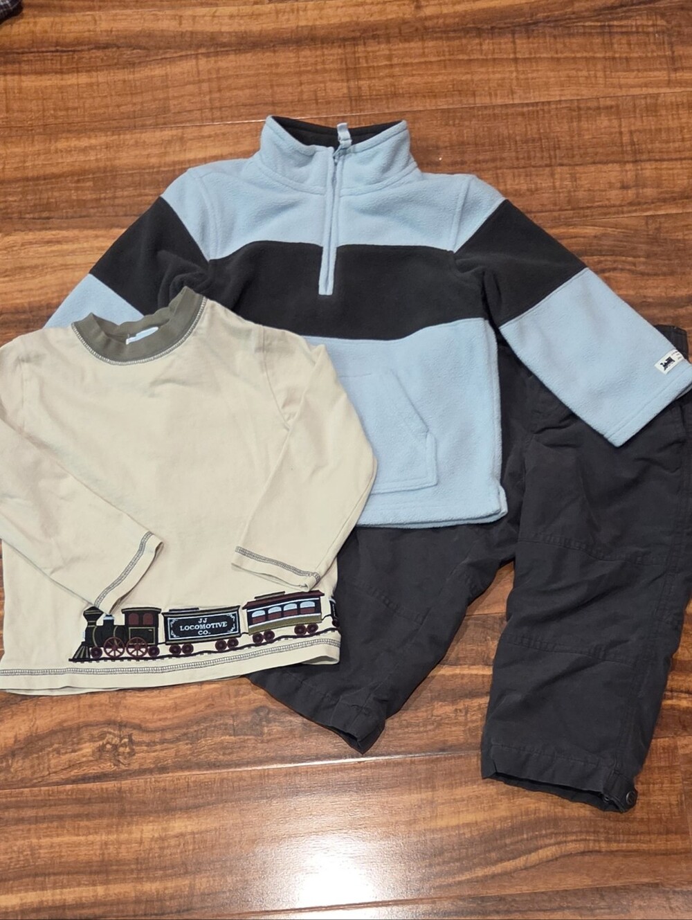 Janie and Jack EUC 2T Train Top, Colorblock Fleece Pullover and Windpants